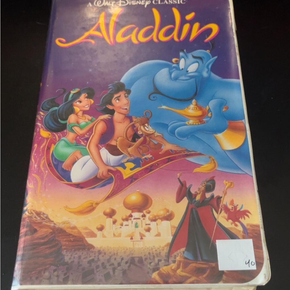 Disney Aladdin VHS with Purple and Blue Cover